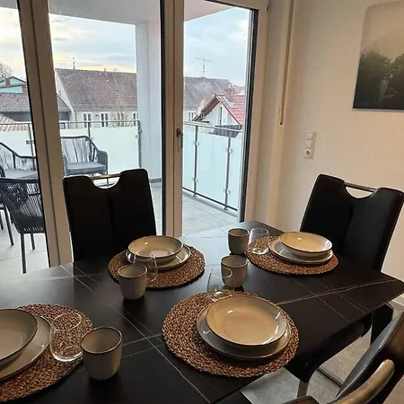 Und Nebauer Apartamento *